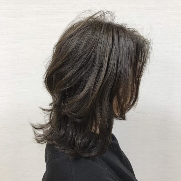 ゆるくびれと外ハネでエアリーウルフ ヘアカタログ Ash 鷺沼店 Ash