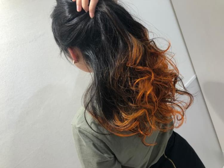 グラデーションカラー サニーオレンジ ヘアカタログ ヘアサロン