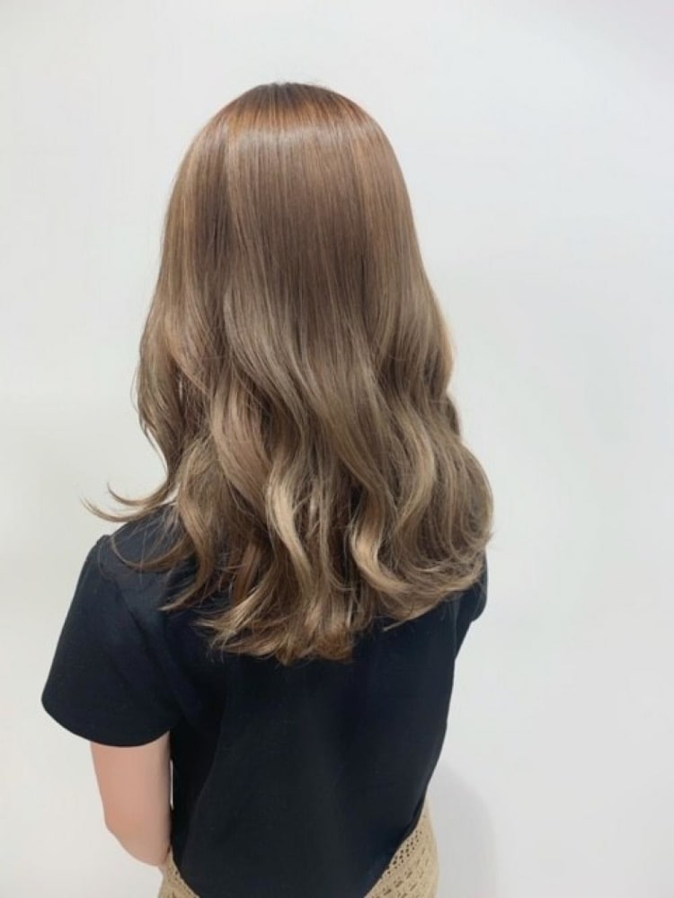 ミルクティーベージュ｜ヘアカタログ Ash 高円寺店 星野 玲奈｜ヘアサロン・美容院｜Ash オフィシャルサイト