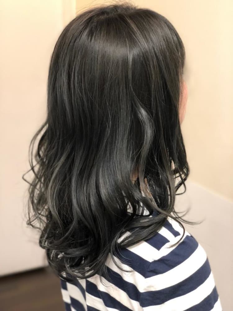 透け感抜群ブルージュヘア ヘアカタログ Ash 鴨居店 三沢 貴大