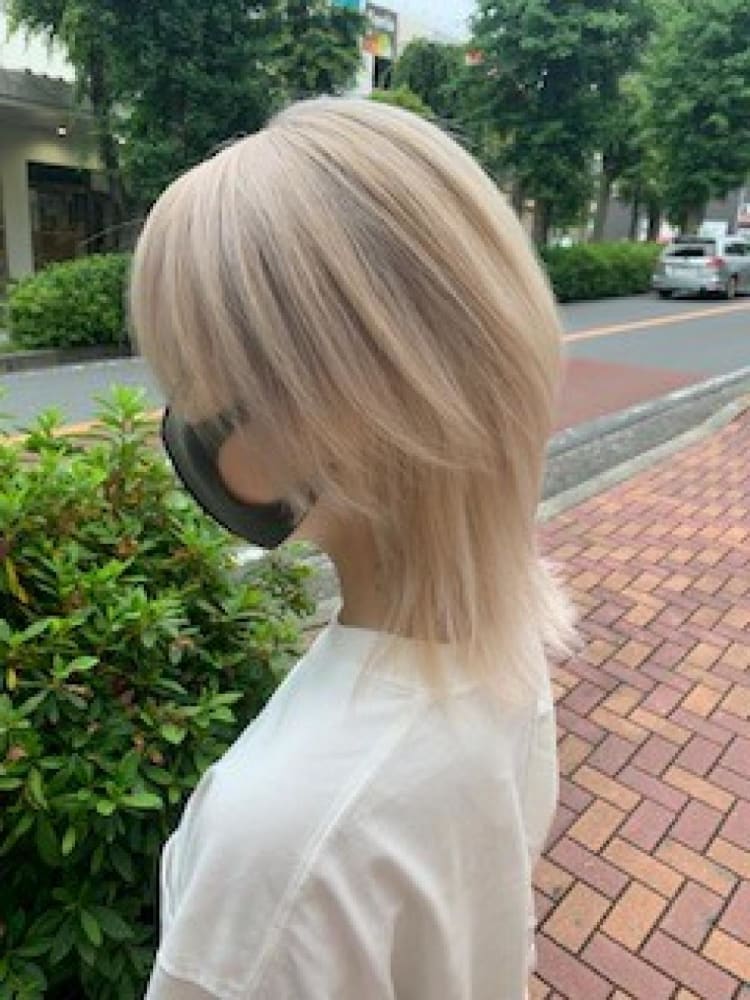 ミディアムウルフカット ヘアカタログ Ash 二俣川南口店 高島 奈緒 ヘアサロン 美容院 Ash オフィシャルサイト