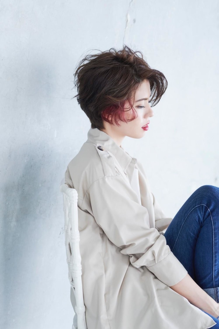 赤系のインナーカラーで普通のショートヘアも雰囲気が変わる ヘアカタログ Ash 相模大野店 Ash 相模大野店 ヘアサロン 美容院 Ash オフィシャルサイト