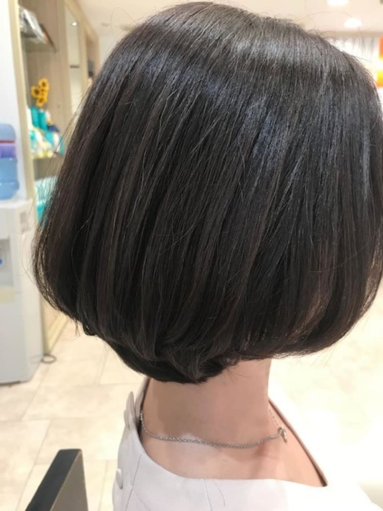夏におススメ。前上がりグラデーションボブ｜ヘアカタログ Ash 仙川店 内田 孝仁｜ヘアサロン・美容院｜Ash オフィシャルサイト
