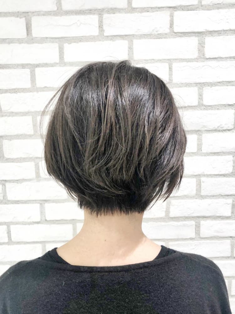 顔周り長めハンサムショート ヘアカタログ Ash いずみ中央店 尊田 恵一朗 ヘアサロン 美容院 Ash オフィシャルサイト