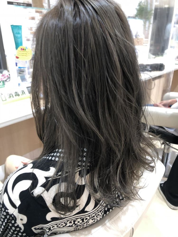 大人気 スモーキーグレージュ ヘアカタログ Ash 町田駅前通り店 友常 拓道 ヘアサロン 美容院 Ash オフィシャルサイト 大人気 スモーキーグレージュ ヘアカタログ Ash 町田駅前通り店 友常 拓道 ヘアサロン 美容院 Ash オフィシャルサイト