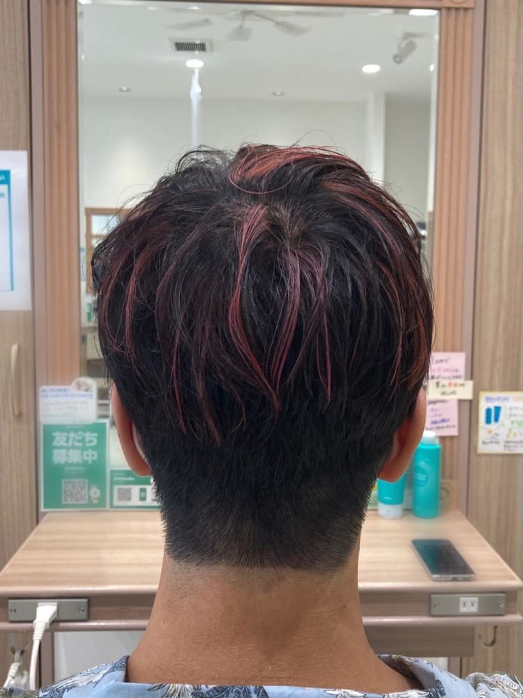 コンパクトマッシュ 赤メッシュ ヘアカタログ ヘアサロン 美容院 Ash オフィシャルサイト