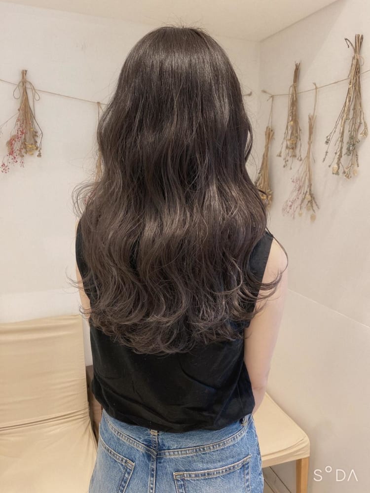 アイスグレージュで涼しげカラー ヘアカタログ Ash 八幡山店 羽田 有希 ヘアサロン 美容院 Ash オフィシャルサイト アイスグレージュで涼しげカラー ヘアカタログ Ash 八幡山店 羽田 有希 ヘアサロン 美容院 Ash オフィシャルサイト