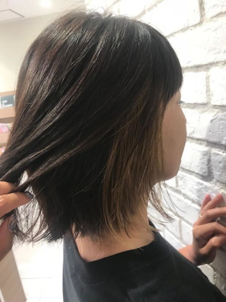 切りっぱなしボブ インナーカラー ヘアカタログ Ash 戸田公園店 米良 志織 ヘアサロン 美容院 Ash オフィシャルサイト