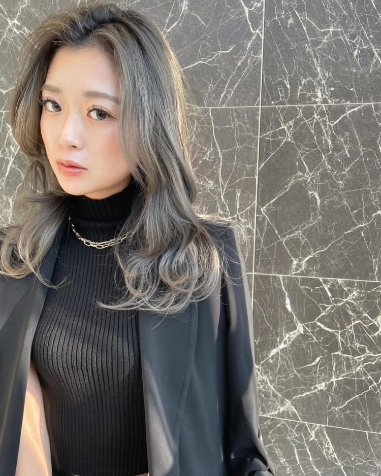 ハイトーングレー ブリーチ 透明感カラー ヘアカタログ Ash 大森店 千田 陽文 ヘアサロン 美容院 Ash オフィシャルサイト