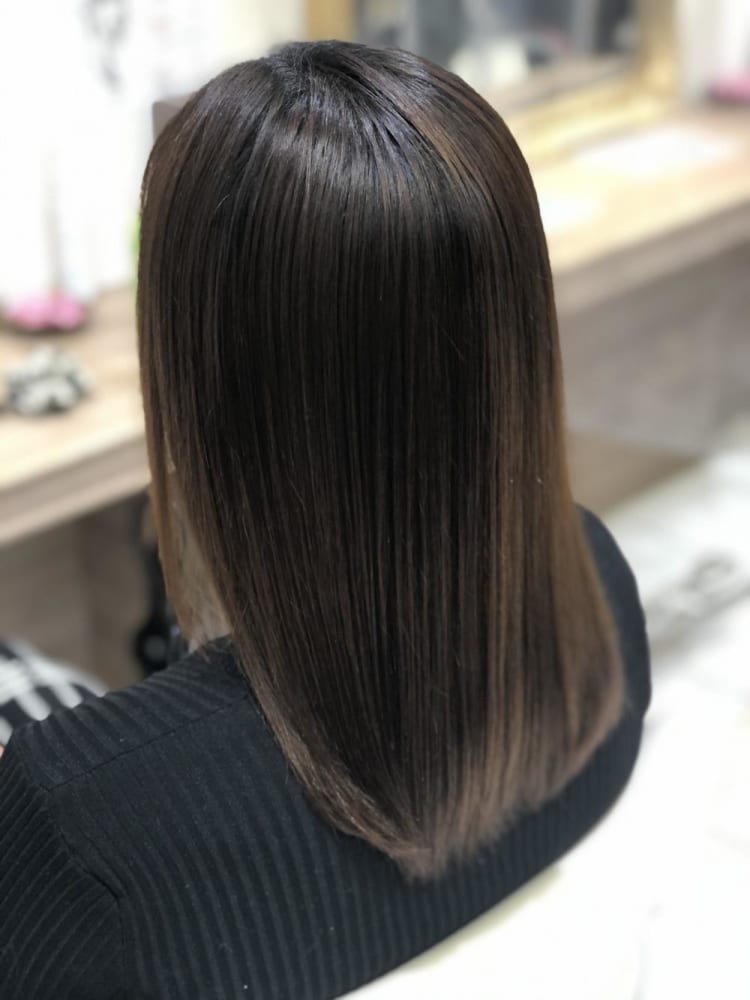 髪の広がりを抑えたい方に ヘアカタログ Ash 聖蹟桜ヶ丘店 堂福 和也 ヘアサロン 美容院 Ash オフィシャルサイト 髪の広がりを抑えたい方に ヘアカタログ Ash 聖蹟桜ヶ丘店 堂福 和也 ヘアサロン 美容院 Ash オフィシャルサイト