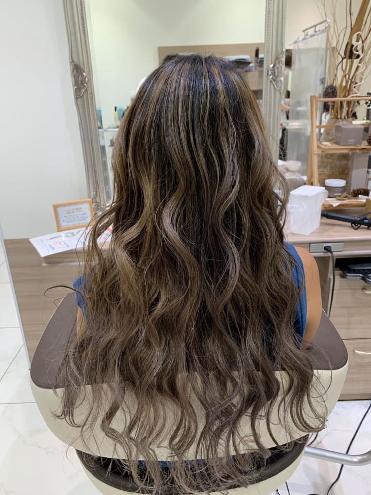 バレイヤージュｆ360 ママさんハイライトカラー ヘアカタログ Ash 戸田公園店 花木 洋斗 ヘアサロン 美容院 Ash オフィシャルサイト