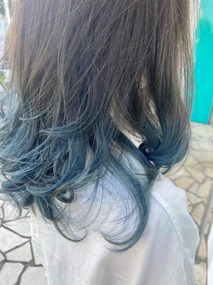 鮮やか ブルーグラデーション ヘアカタログ Ash さがみ野店 菅原 美樹 ヘアサロン 美容院 Ash オフィシャルサイト