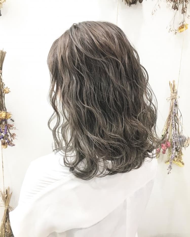 イルミナカラー フォギーグレージュ ヘアカタログ Ash 二子玉川店 亀山 直紀 ヘアサロン 美容院 Ash オフィシャルサイト