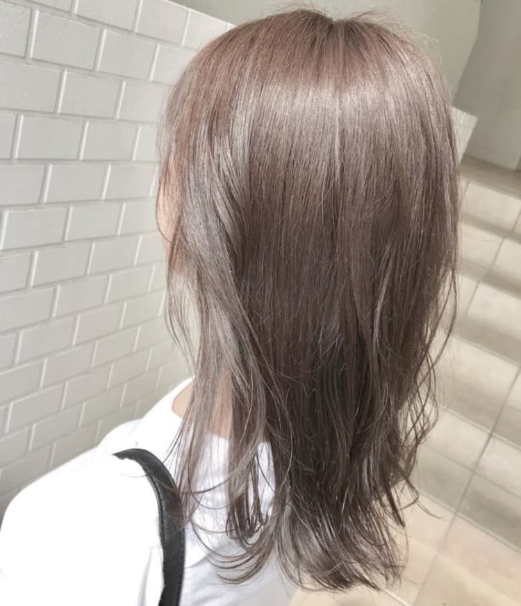 プラチナベールグレーミルクティー ヘアカタログ ヘアサロン 美容