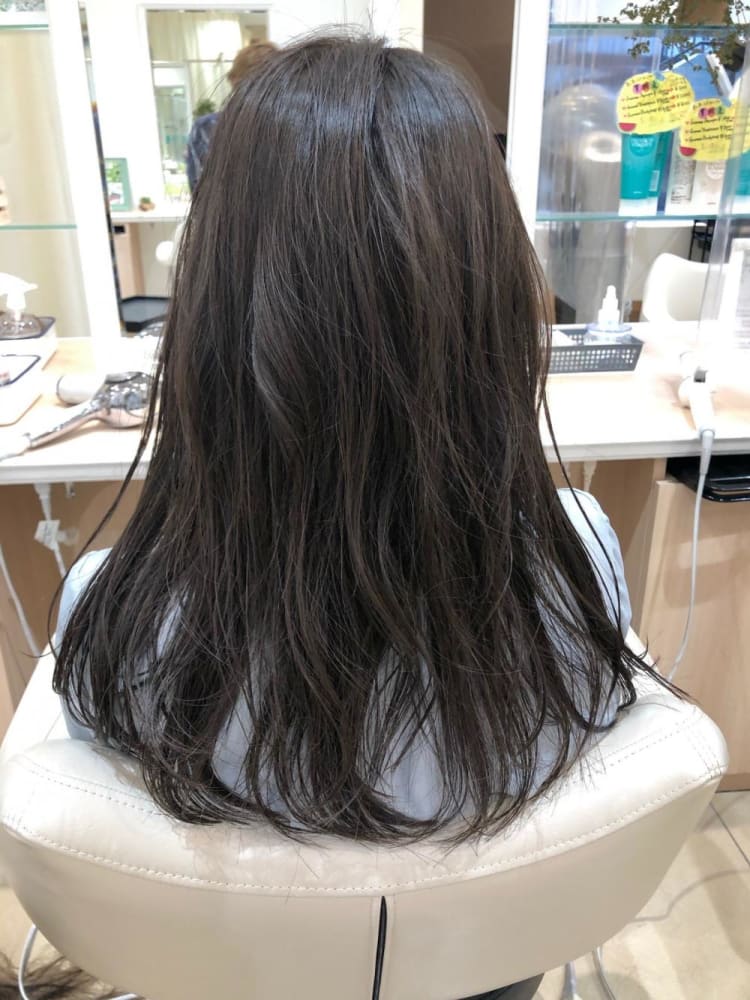 初カラー ブリーチ無しグレージュ ヘアカタログ Ash 町田駅前通り店 友常 拓道 ヘアサロン 美容院 Ash オフィシャルサイト