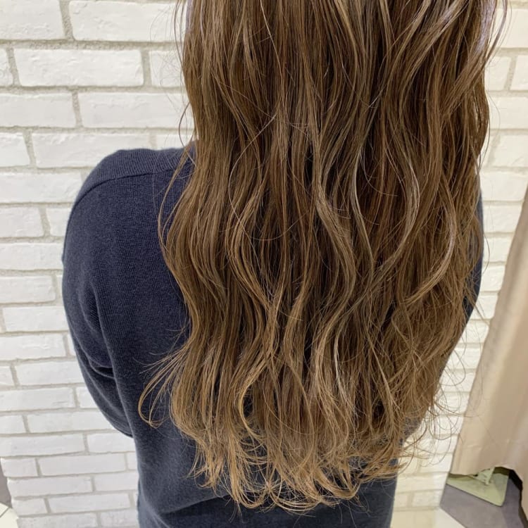 ハイライト1回 アッシュベージュ ヘアカタログ Ash 戸田公園店 太田 芽依 ヘアサロン 美容院 Ash オフィシャルサイト