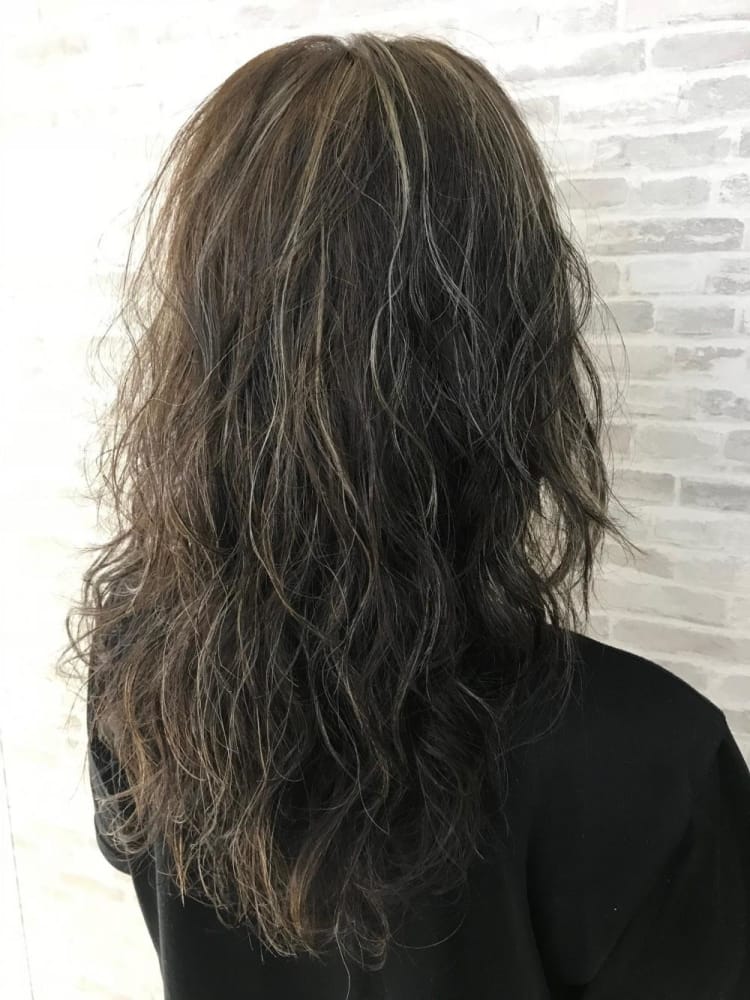 イルミナカラーでダメージレスに明るめヘアー ヘアカタログ Ash