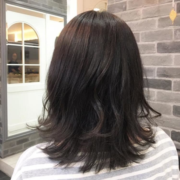 イルミナオーシャン 暗髪だけど光に当たると透けるお洒落カラー ヘアカタログ Ash 淵野辺店 上原 千佳 ヘアサロン 美容院 Ash オフィシャルサイト