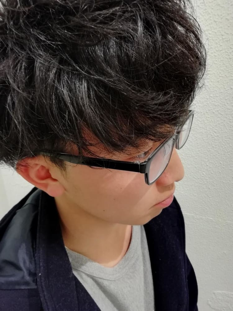 メガネ×ナチュラルパーマ｜ヘアカタログ Ash 元住吉店 木村 和人｜ヘアサロン・美容院｜Ash オフィシャルサイト