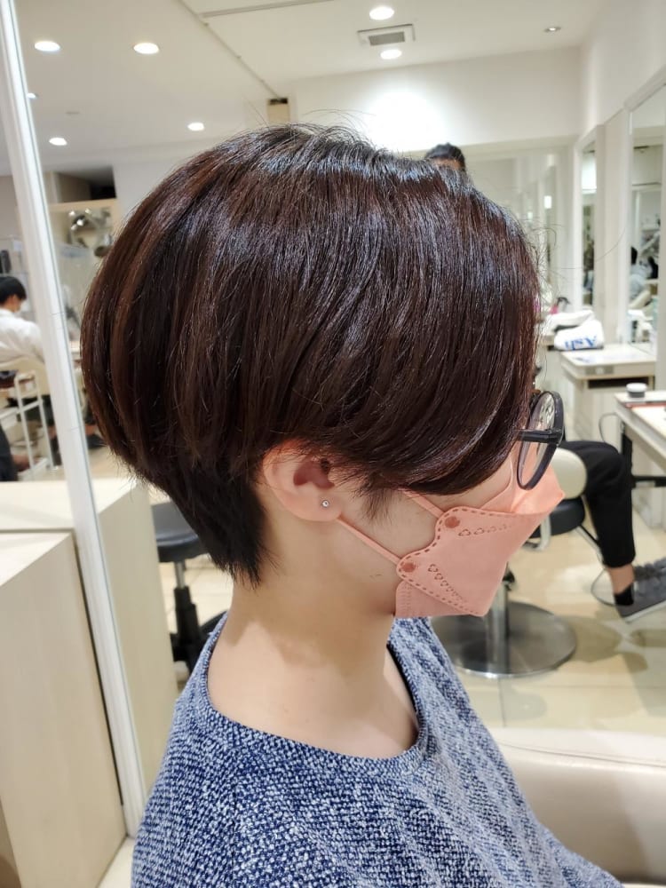 頭の形が綺麗に見えるショートデザイン ヘアカタログ Ash 日吉店 菅原 賢一 ヘアサロン 美容院 Ash オフィシャルサイト 頭の形が綺麗に見えるショートデザイン ヘアカタログ Ash 日吉店 菅原 賢一 ヘアサロン 美容院 Ash オフィシャルサイト