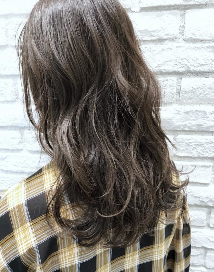 イルミナカラーで造るアッシュグレージュ ヘアカタログ Ash 中目黒店 Ash 中目黒店 ヘアサロン 美容院 Ash オフィシャルサイト