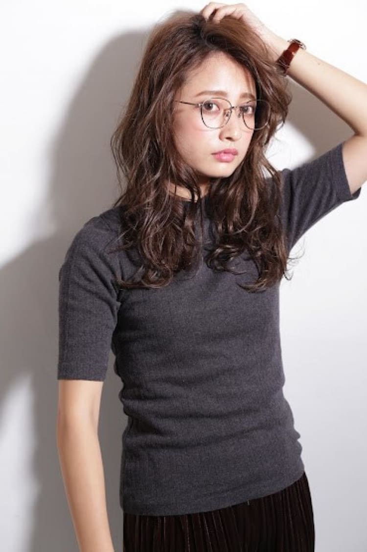 前髪なし外国人風無造作カール ヘアカタログ Ash 西葛西店 Ash 西葛西店 ヘアサロン 美容院 Ash オフィシャルサイト