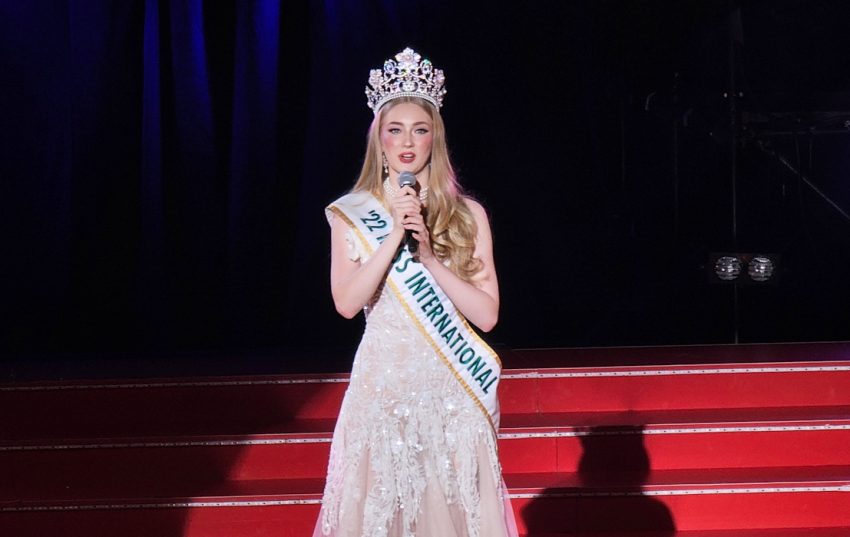 ミス・インターナショナル2022ジャスミン・セルバーグさんがAsh 池袋店