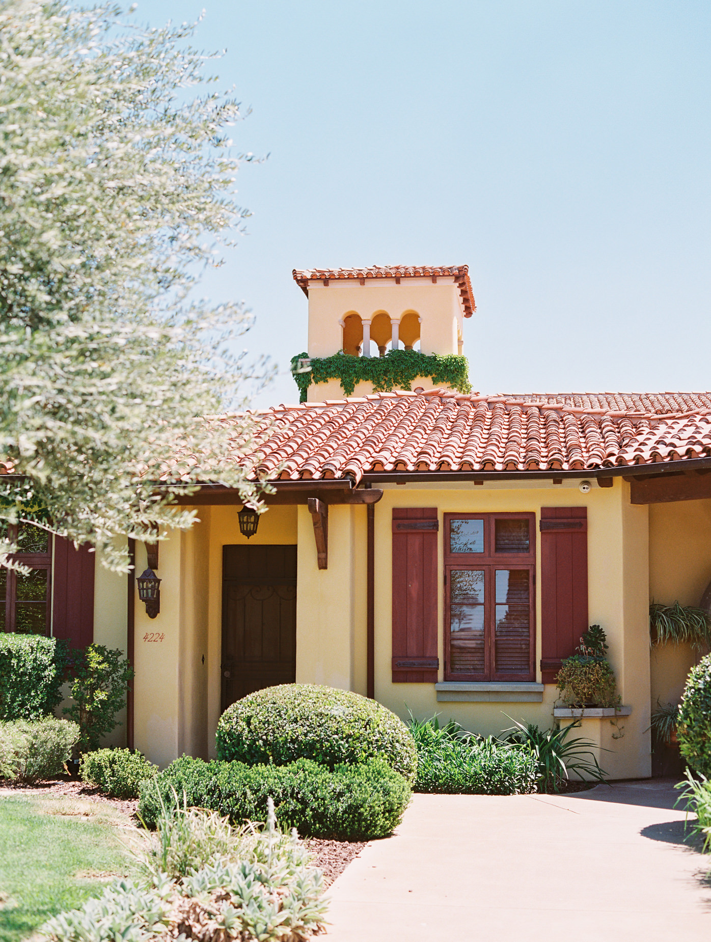 Italian style architecture at Wedding Photography at Calipaso Winery