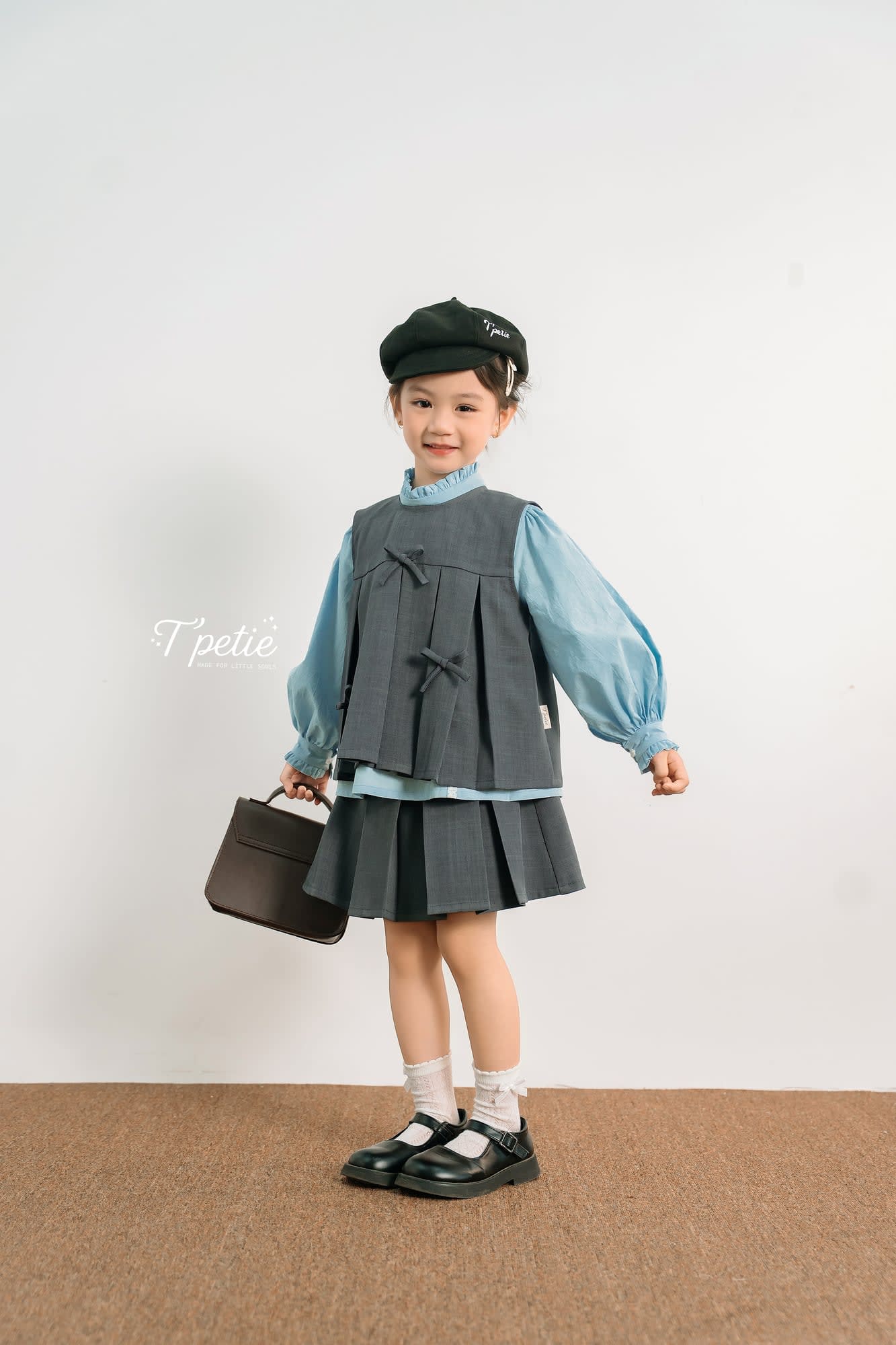 Áo Ghile Hội Hoạ