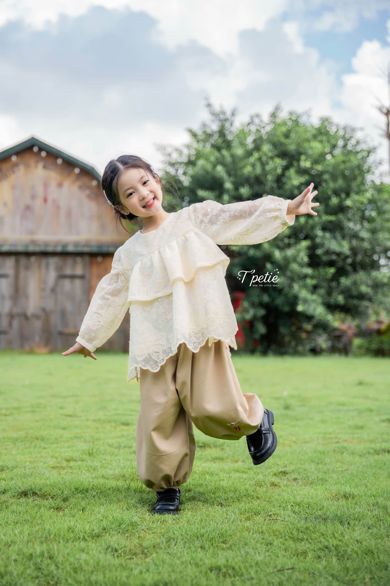 Áo Ren Nhung Phô Mai