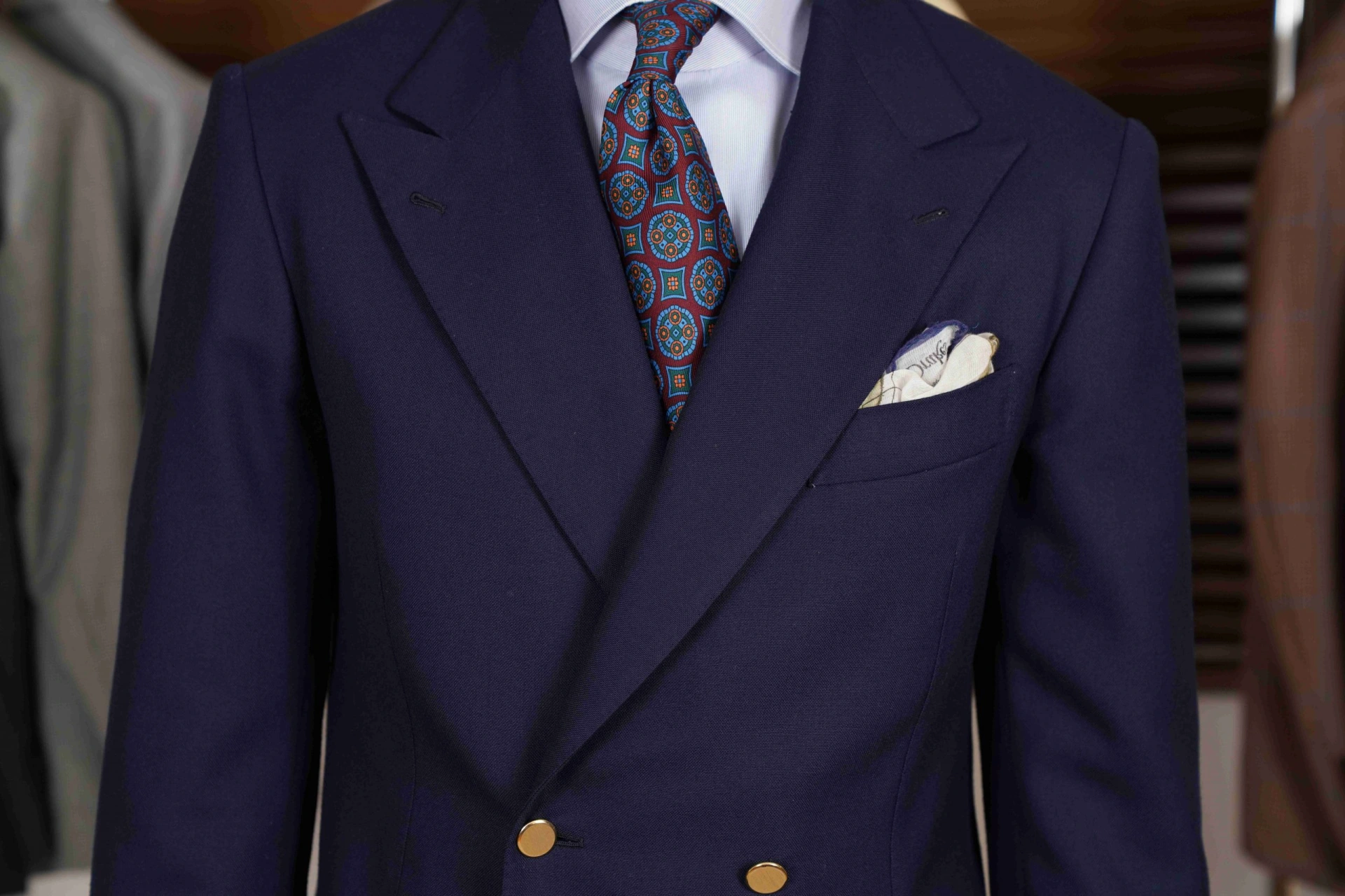 Why do Lapel Size and Shape Matter?