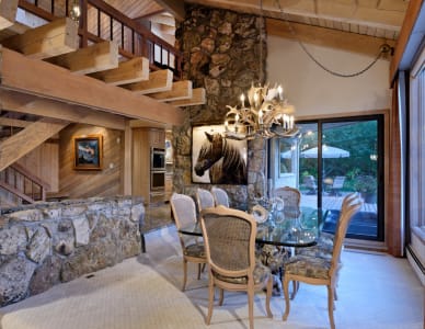Snowmass Slopeside Dining Area