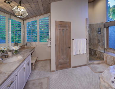 Snowmass Slopeside Primary Bathroom