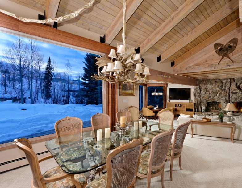 Snowmass Slopeside Dining Area