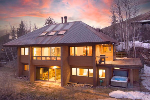 Exterior of Mountain Valley Home