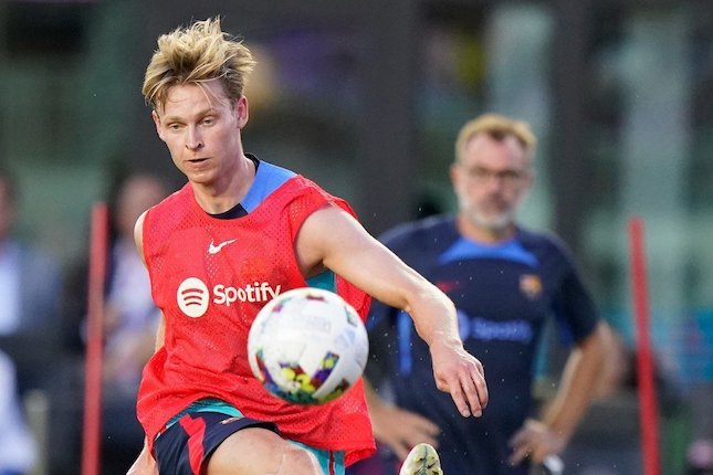 Infomainbola Frenkie de Jong Bocorkan Sikapnya ke Pemain Barcelona: Bakal Hengkang?