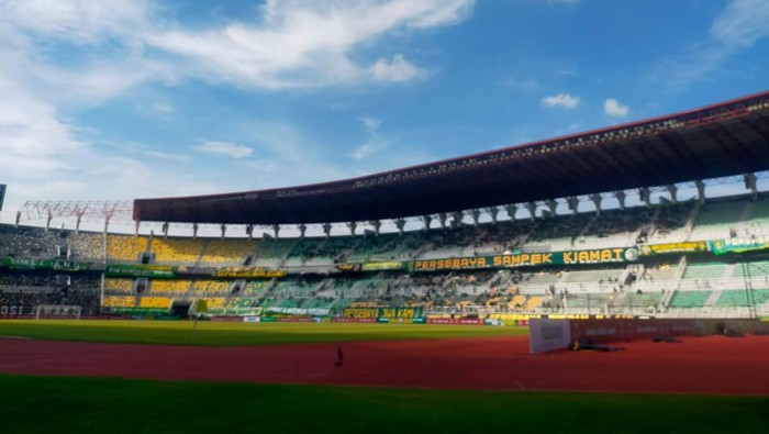 Info Main Bola Menpora: FIFA Minta Tangga Stadion Gelora Bung Tomo Harus Ditambah