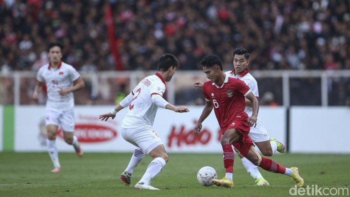 Info Main Bola Timnas Indonesia Naik Jet Pribadi, Vietnam Transit & Delay ke Hanoi Info Main Bola Timnas Indonesia Naik Jet Pribadi, Vietnam Transit & Delay ke Hanoi
