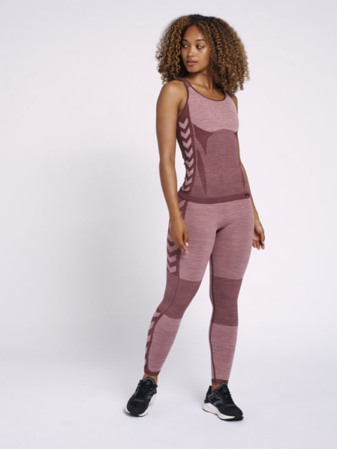 hmlCLEA SEAMLESS TIGHT T-SHIRT