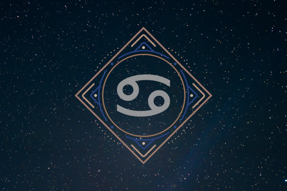 Cancer Love Horoscope 2022 - Predictions for the Year!