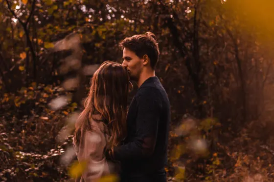 10 Signs a Leo Man is Not Into You