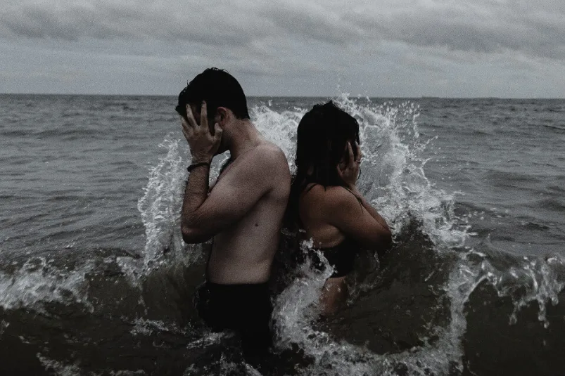 How to know when an Aquarius man is done with you? 8 Signs!