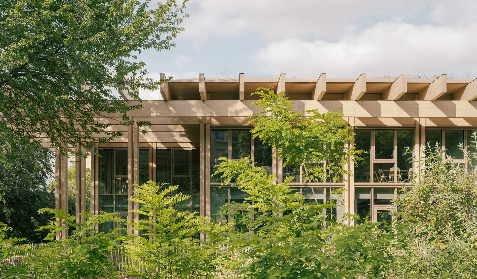 Architecture - Bâtiment d'exploitation dans le Parc de la Villette à Paris - 34