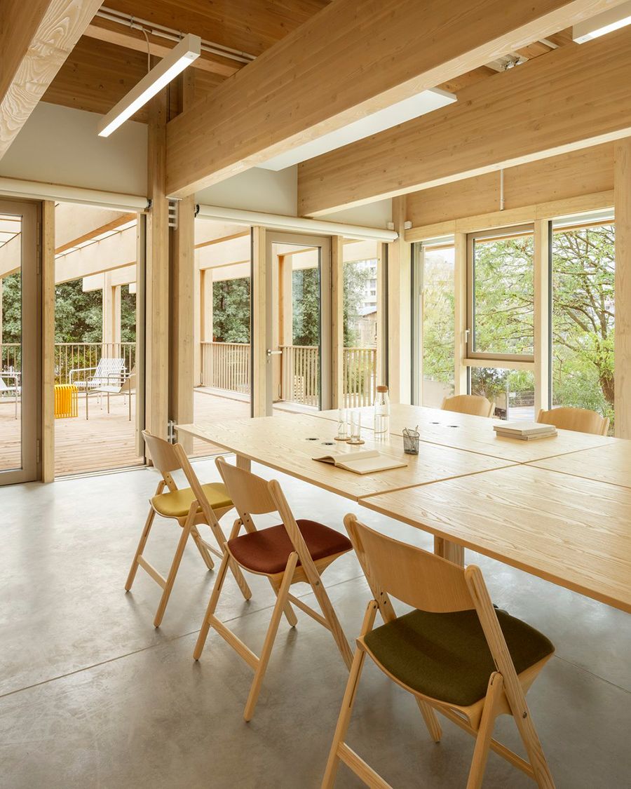 Architecture - Bâtiment d'exploitation dans le Parc de la Villette à Paris - 09