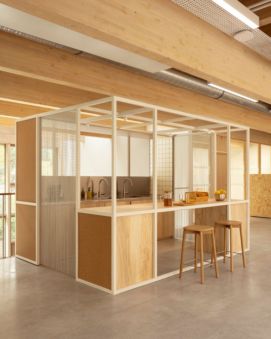 Architecture - Bâtiment d'exploitation dans le Parc de la Villette à Paris - 13