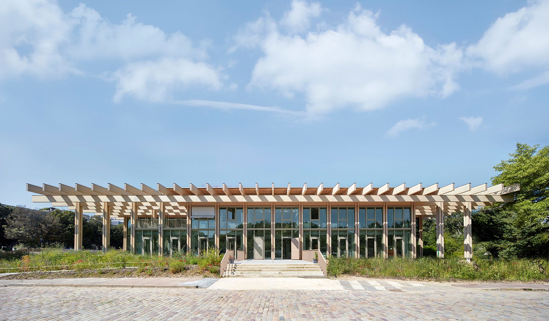Architecture - Bâtiment d'exploitation dans le Parc de la Villette à Paris - 25