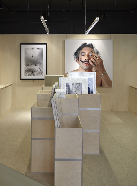 Architecture intérieure, Dans la boîte, galerie d'art et librairie à Paris 