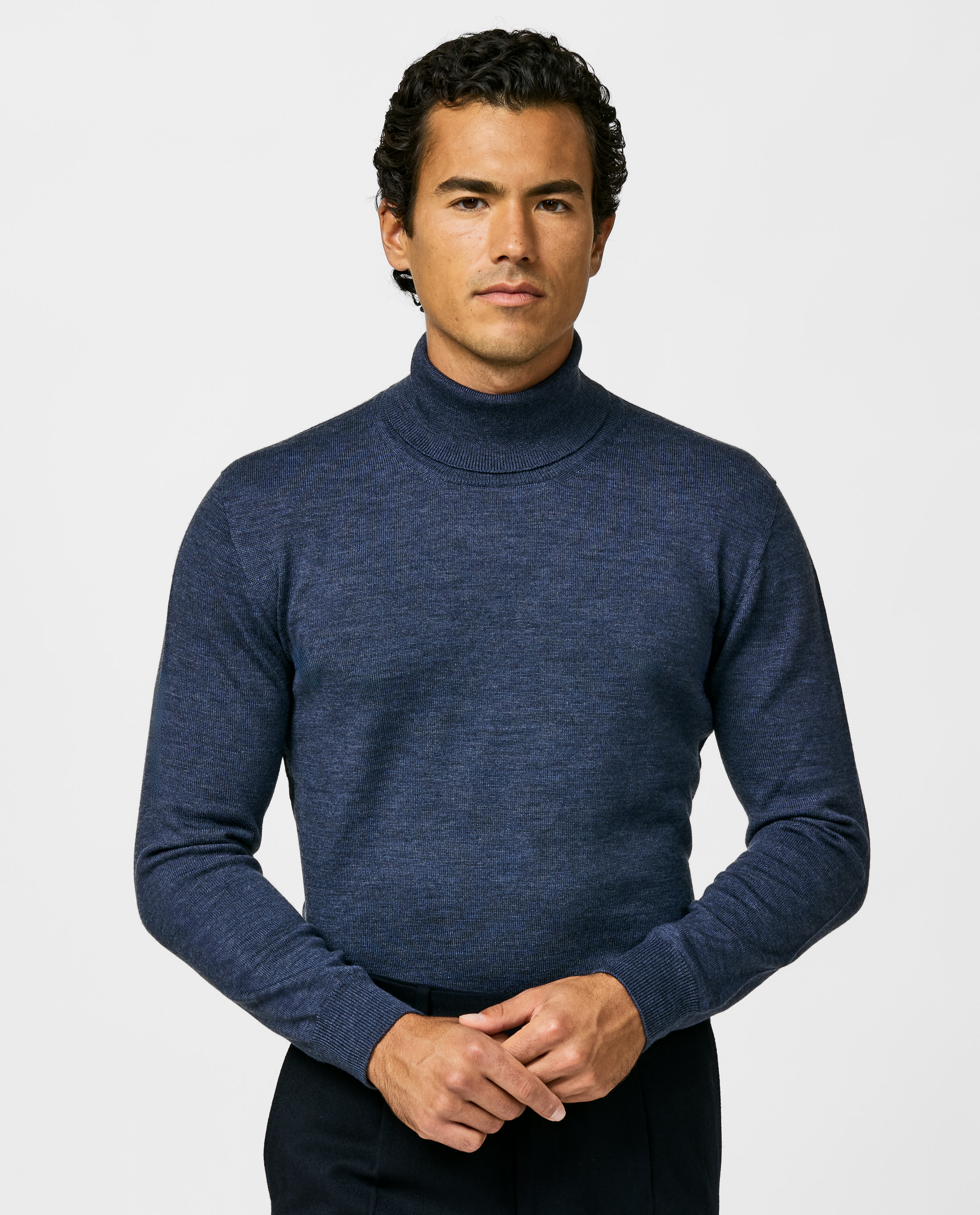 Style-MKC1193-custom-knitwear, view 1 - Atelier Munro