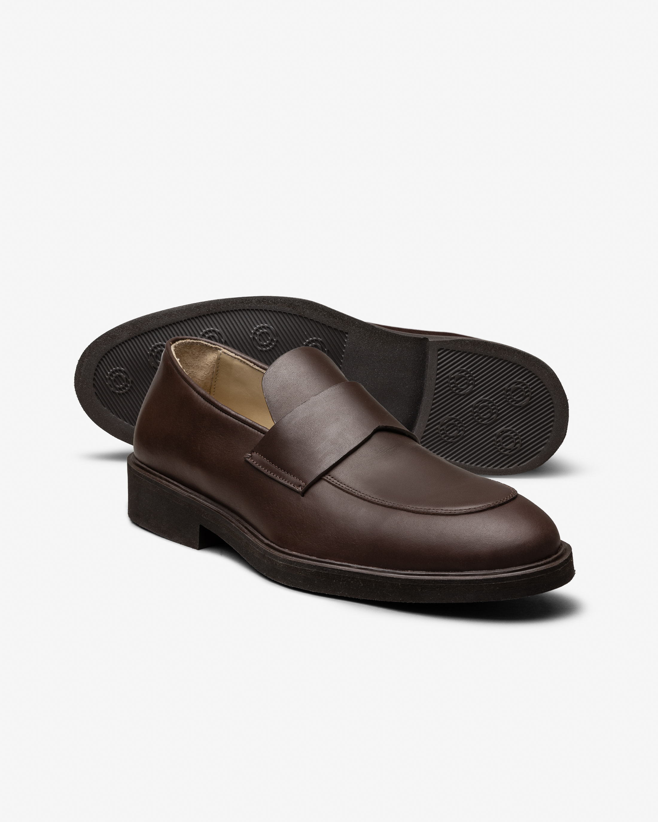 Style-BOX01-custom-shoes-contemporary-round, view 1 - Atelier Munro