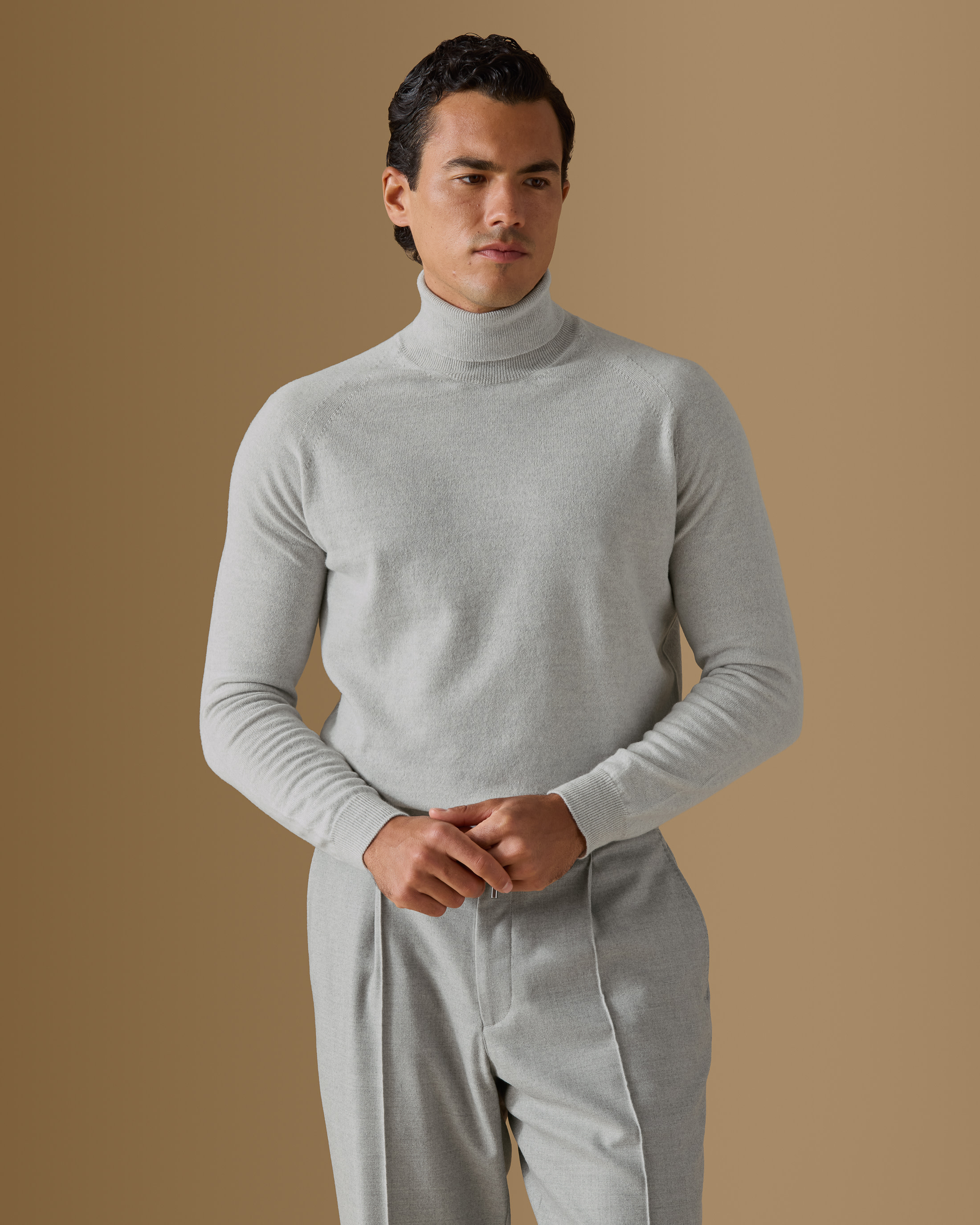 Silver-Gray-Wool-Cashmere-Turtle-Neck-Knit-MKC1101-custom-knitwear, view 2 - Atelier Munro